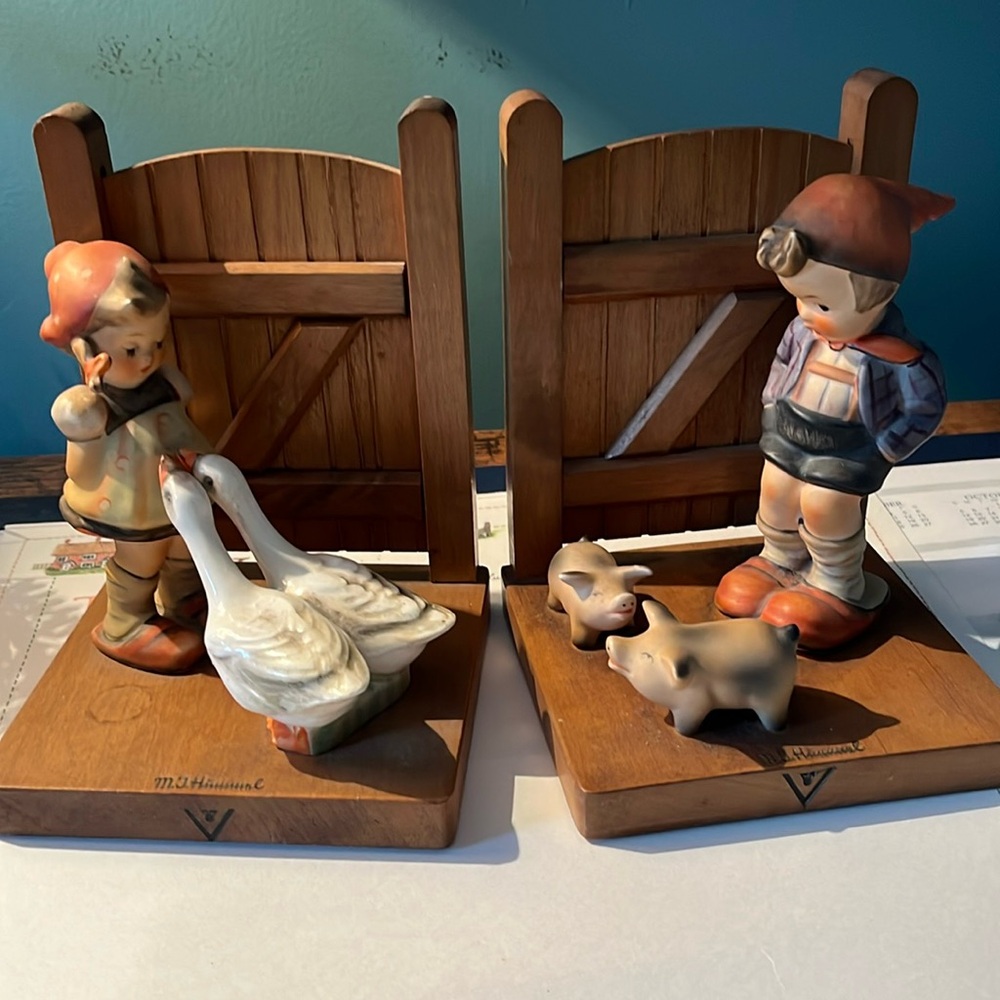 M J Hummel Bookends VINTAGE